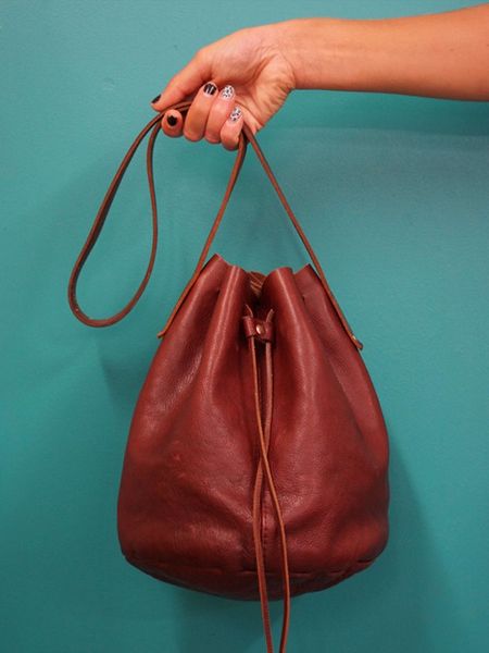 Stitchless Bucket Bag by Leather Needle Thread - I sew, therefore I am