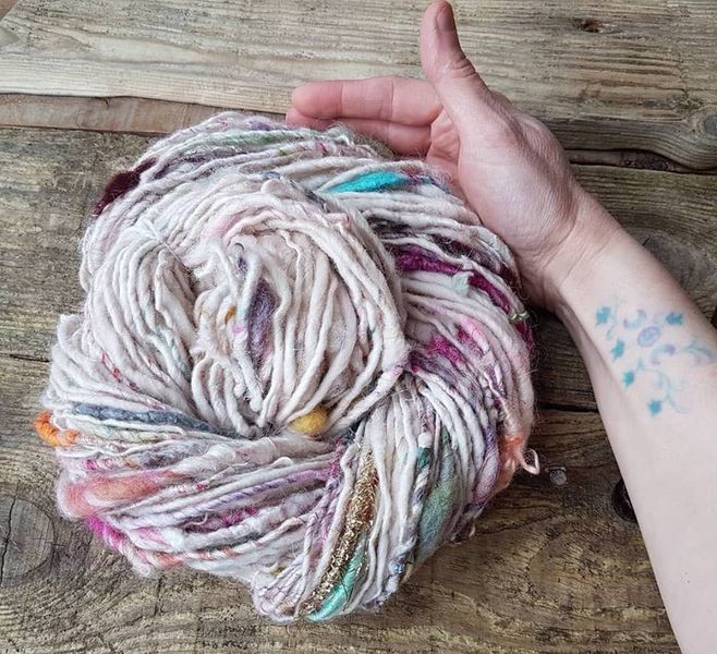 Creative yarn spinning