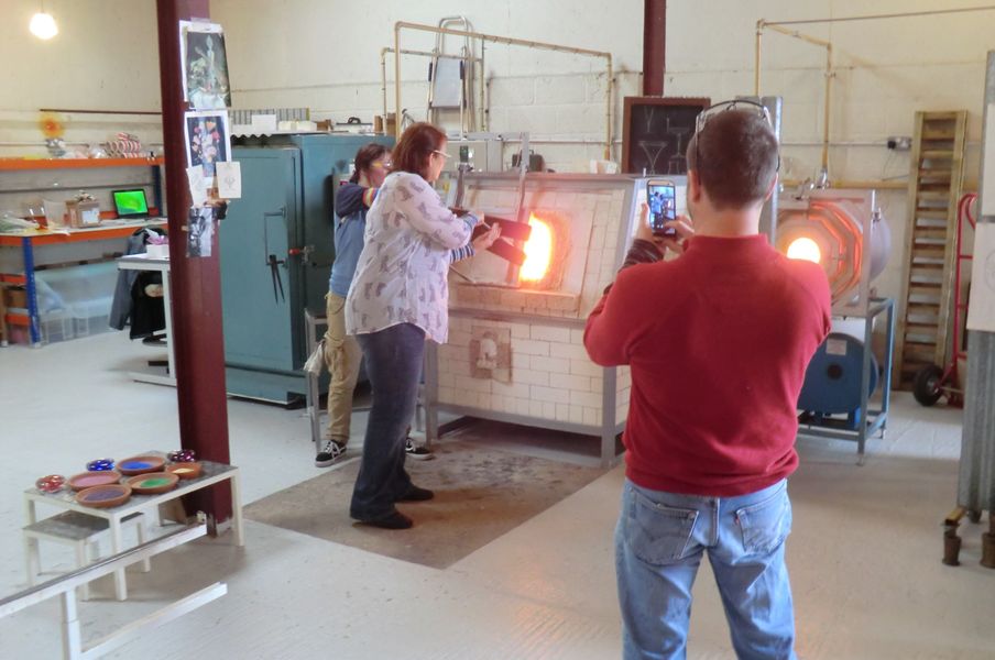 Gathering glass from the furnace