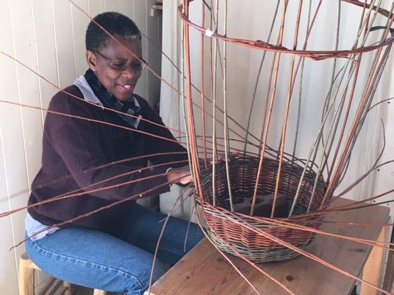 Student making a basket on a SalixArts course in the studio at Blacksmith Cottage. French randing
