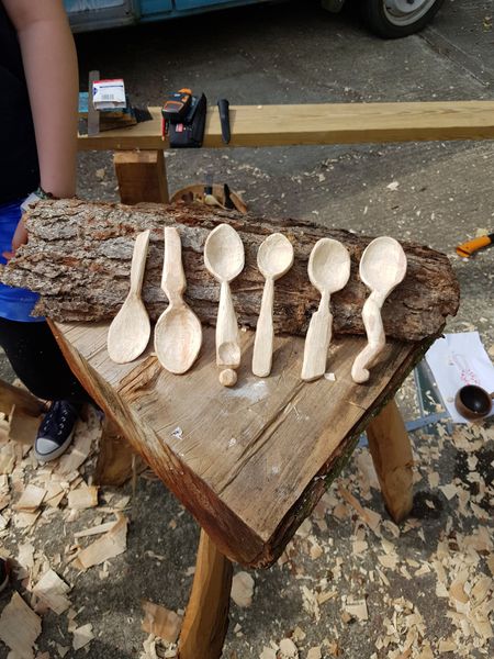 Greenwood spoon carving with Booby & Olly 