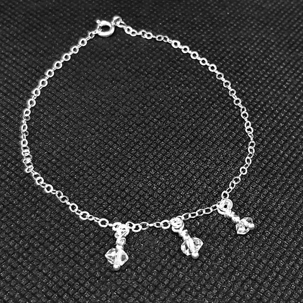 ♥ Herkimer Diamonds x3 decorate this fine 925 silver chain bracelet ♥