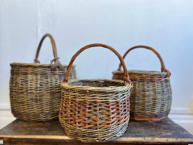 examples of round English shopping baskets