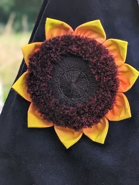 Sunflower brooch