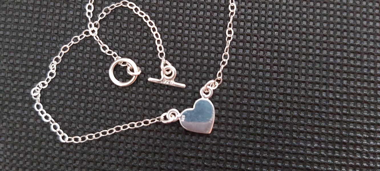 Sterling Silver fine chain bracelet with heart hallmarked - learn how to create bracelets for yourself.  (all silver in workshop is silver plated - 925 can be requested in advance and price discussed)