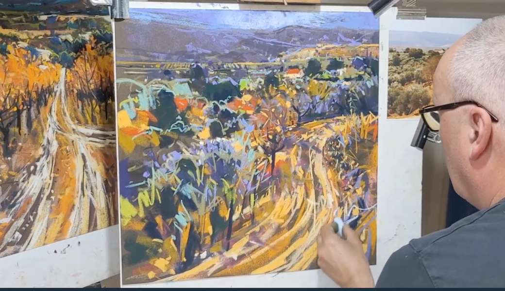Richard Suckling demonstrating painting with soft pastels