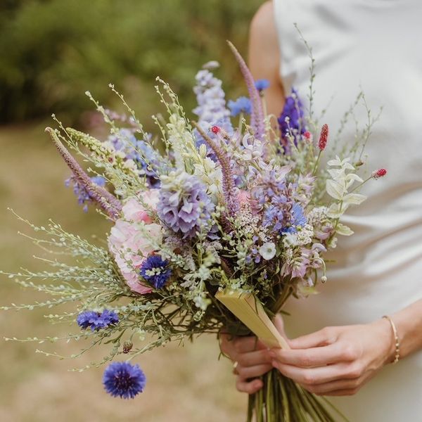 learn to create a hand-tied bouquet, perfect for a bridal bouquet.