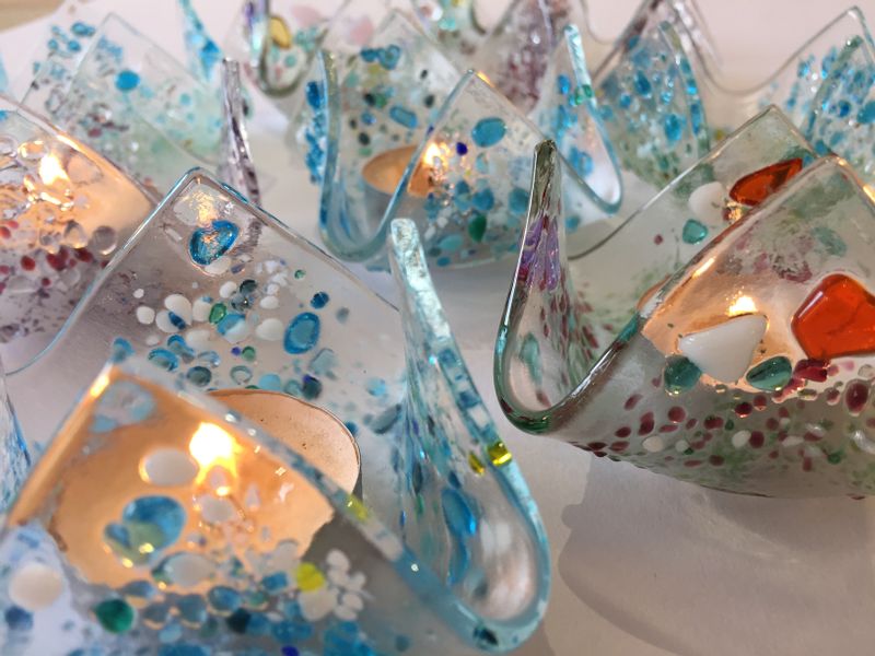 Make four beautiful tealight holders on this mini workshop
