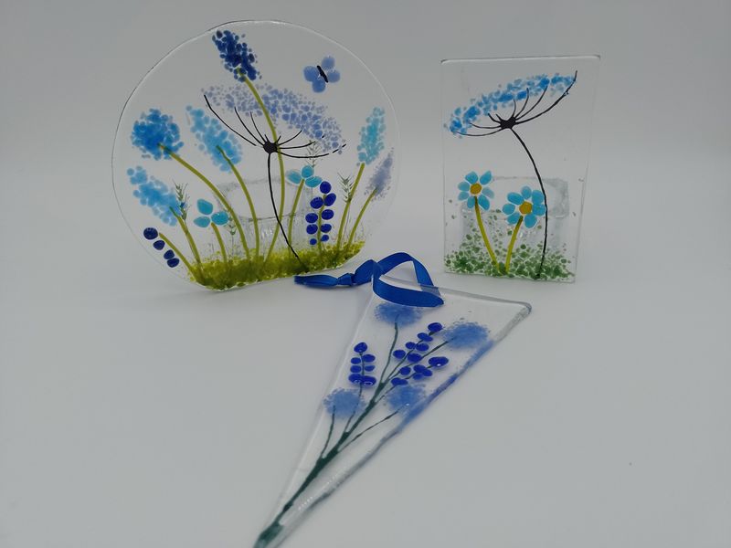 Fused glass flowers
