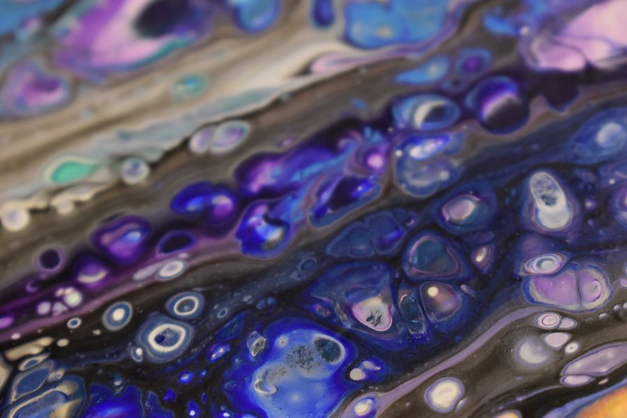 paint pouring example