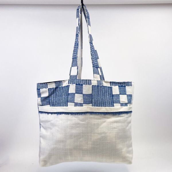 Machine sew a tote bag