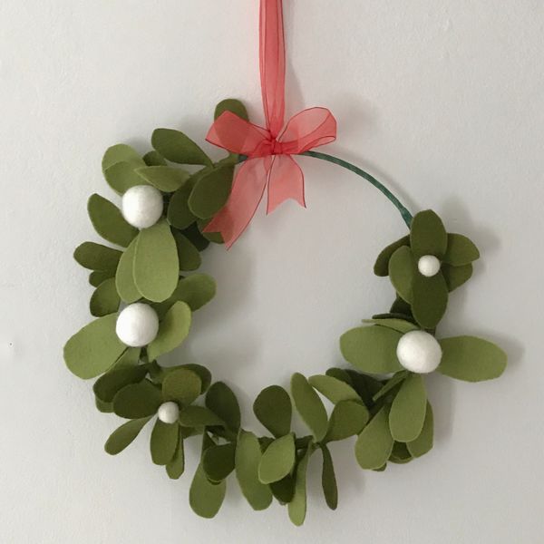 100% wool felt mistletoe wreath with three large and two small felt berries and organza ribbon plus hanger