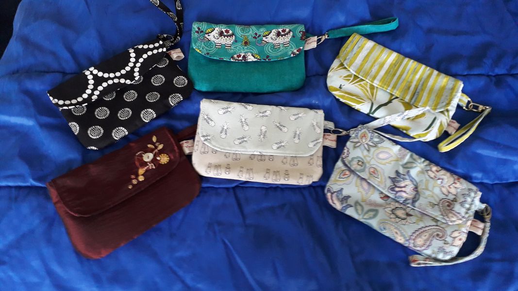 Ever sew easy clutch bags in lots of different fabrics.