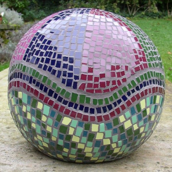 Mosaic sphere - student's work created on zantium studios mosaic course