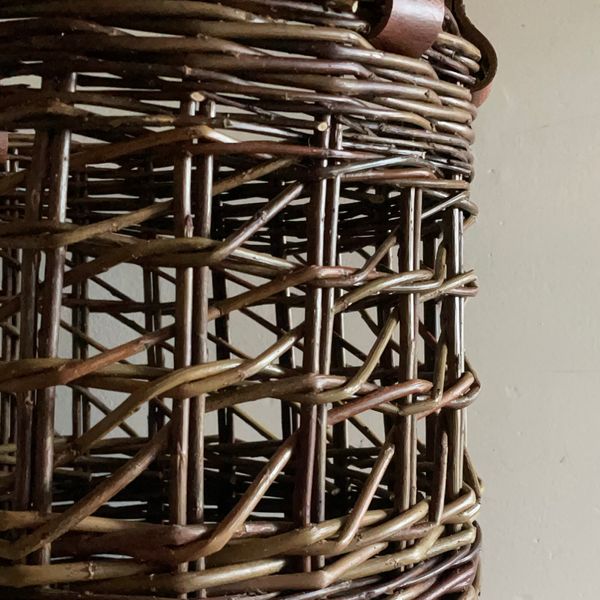 Large Willow Storage Basket Detail. 2 Day Workshop