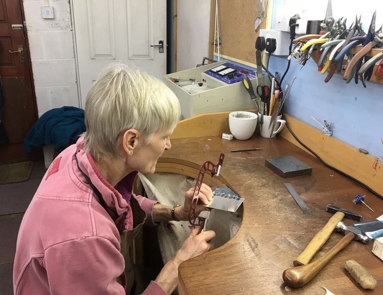 Using a fretsaw