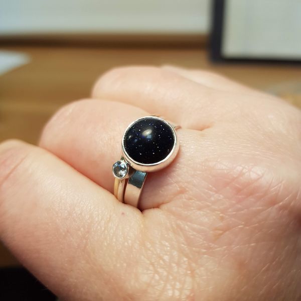 Make your own bezel set ring from start to finish