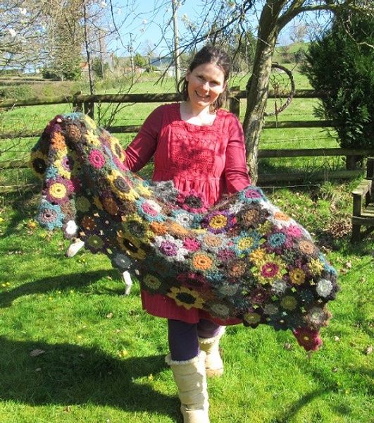 Vintage Crochet Flower Shawls, Wraps & Scarves Workshop Craft Classes Creative Retreat