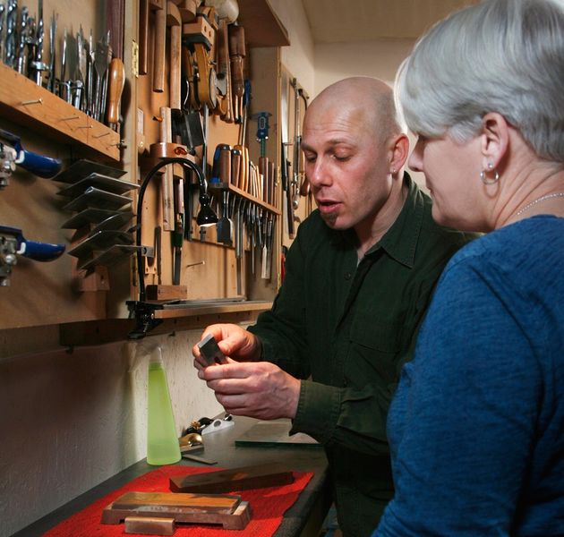 David explaining sharpening to a student