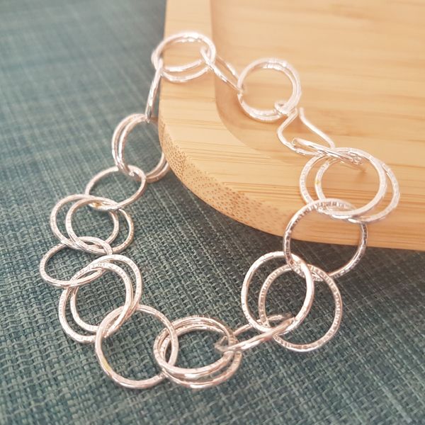 Hammered Chain Bracelet online class with Joanne Tinley at The Jeweller's Bench