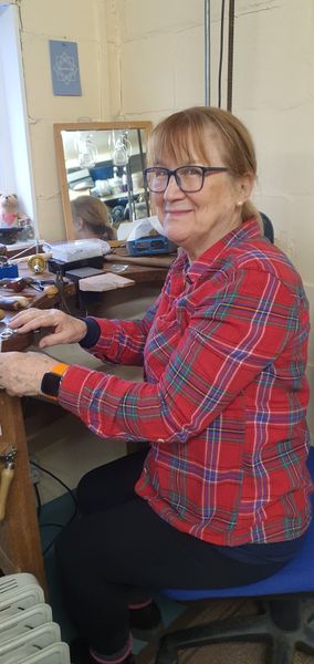 Mary Taking a workshop in Silver @ Brightsmiths Suffolk 