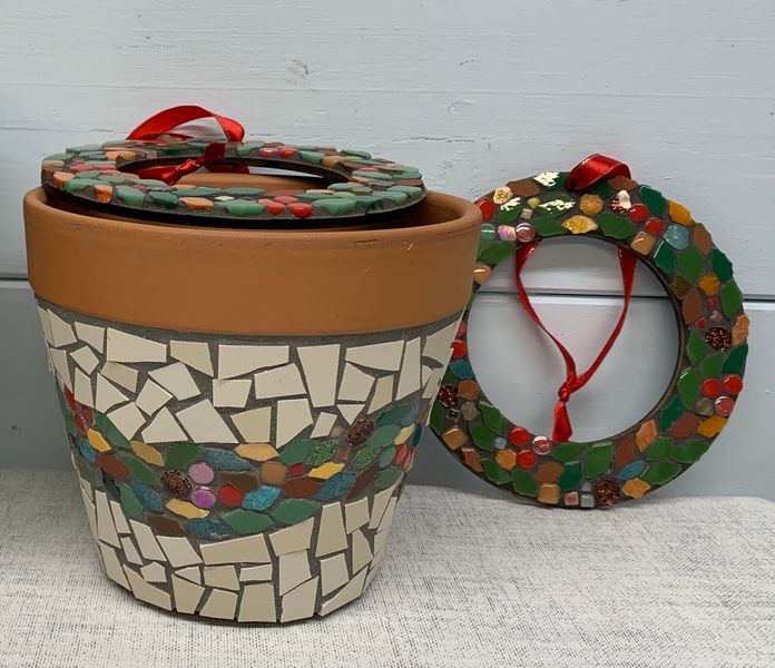 Christmas pots