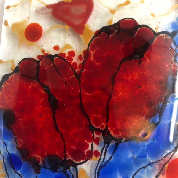 Painted frit tulips by Yolanda on our fused glass day course for beginners, painterly! 