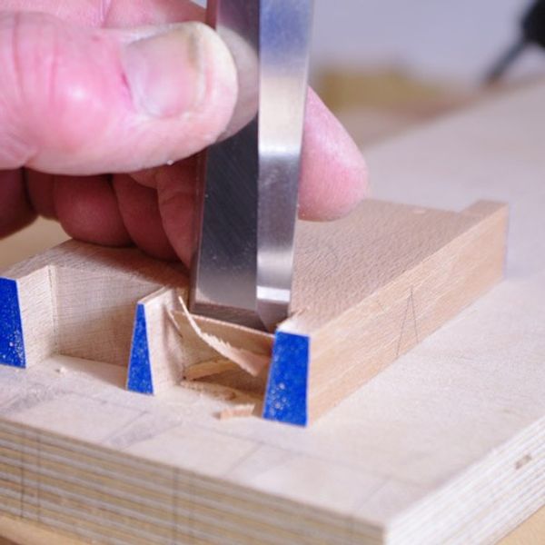 Cutting dovetails