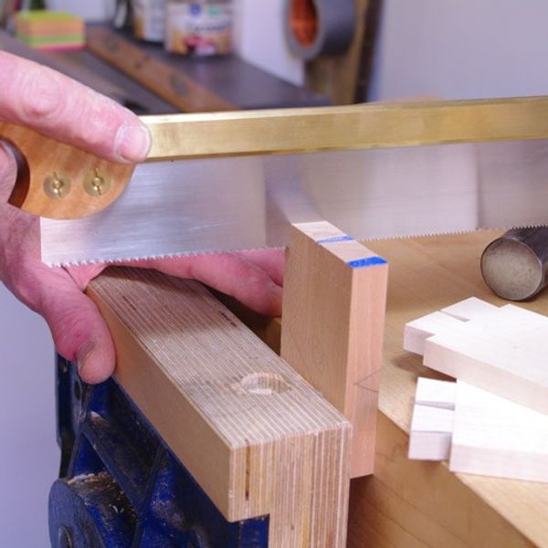 Cutting dovetails