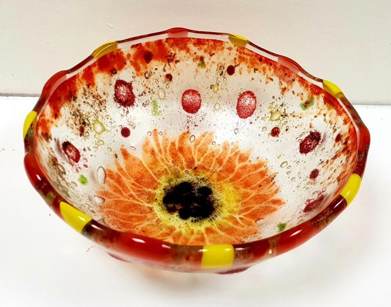 A Fused Glass sunflower bowl mad in Hebden Bridge, West Yorkshire.