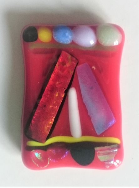 Fused glass magnet