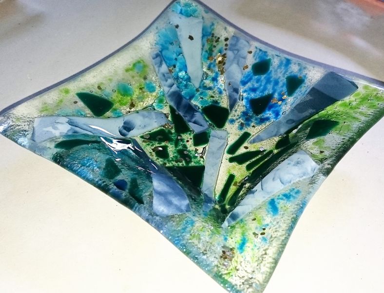 Fused glass trinket dish