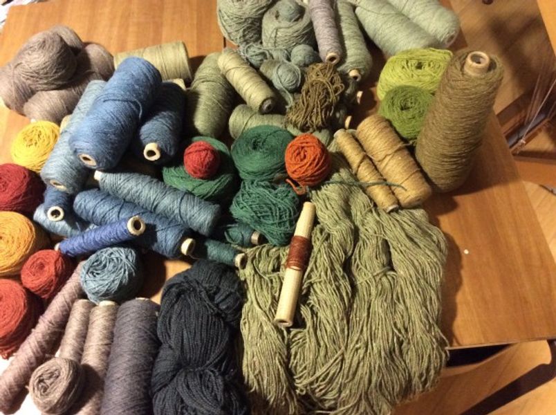 Choosing yarns and colours for your tapestry weaving