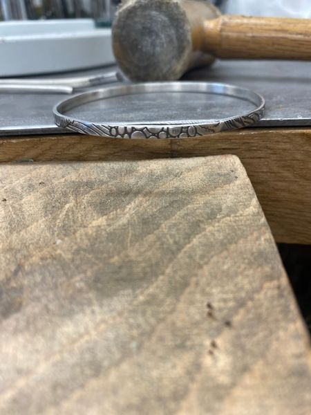 Goldwrightsjewelleryschool Silver bangle workshop 