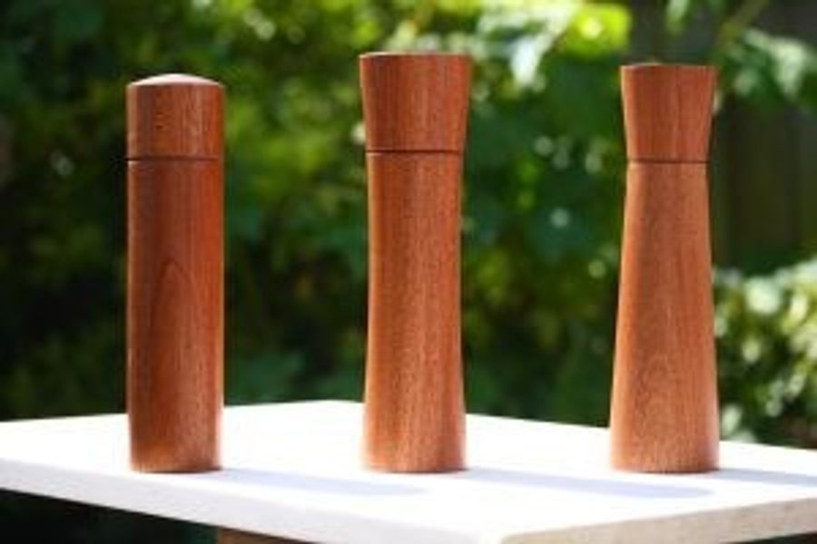 Salt and pepper mills