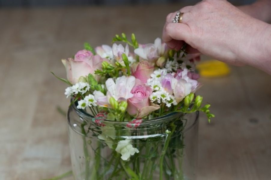 FlowerStart 4-week online flower arranging course