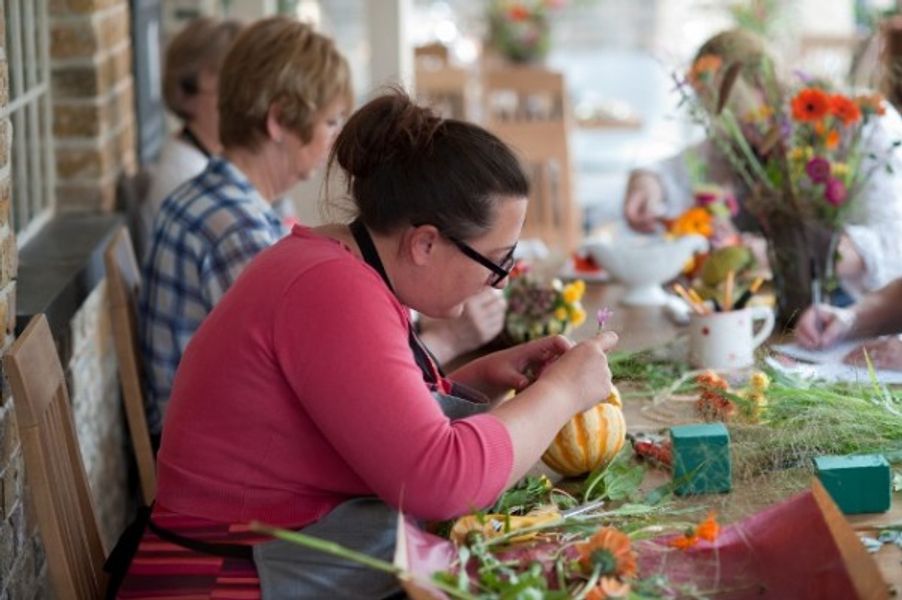 FlowerStart 4-week online flower arranging course