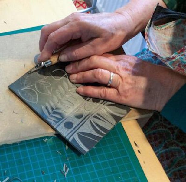 You’ll learn how to design and cut a lino block.