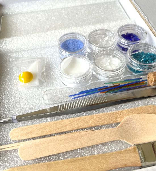 Fused glass craft kit contents