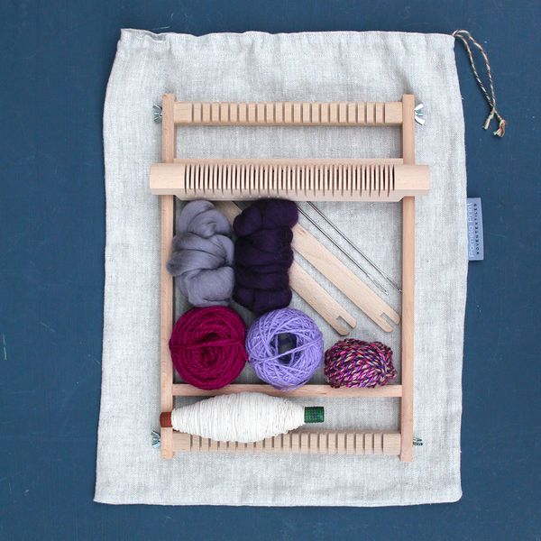 Workshop weaving loom and yarn selection 