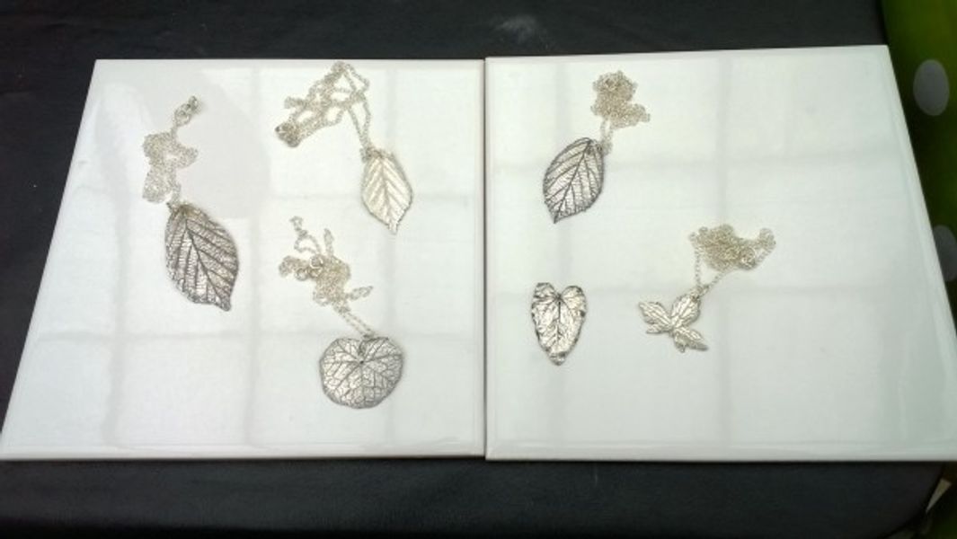 Students leaves form the silver clay leaf course at LR silver jewellery