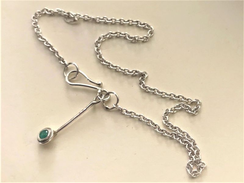 Argentium anklet with Emerald.