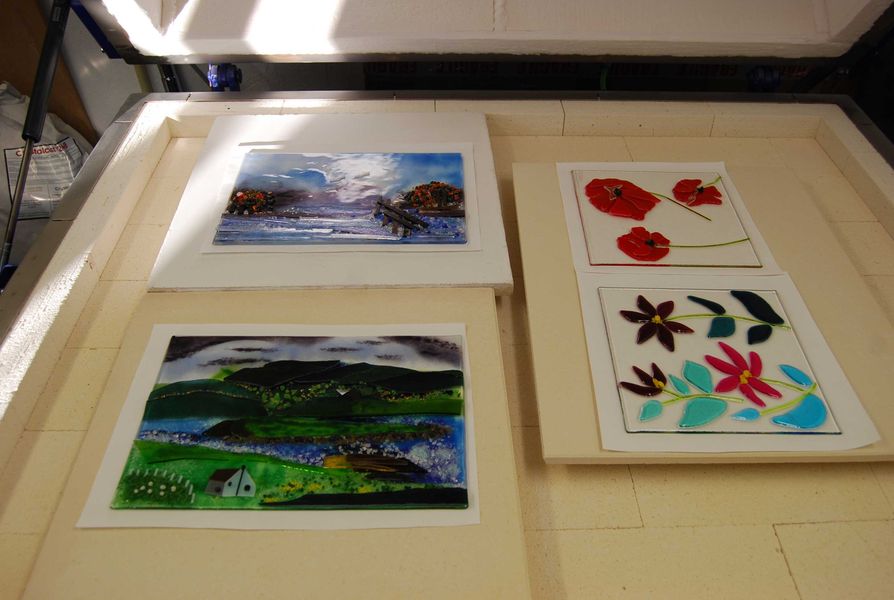 Student work from one and two day glass fusing courses with Laura Hart