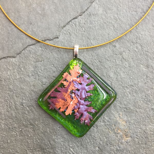 "The Autumn leaves"... a pendant made by a beginners on the fused glass jewellery course