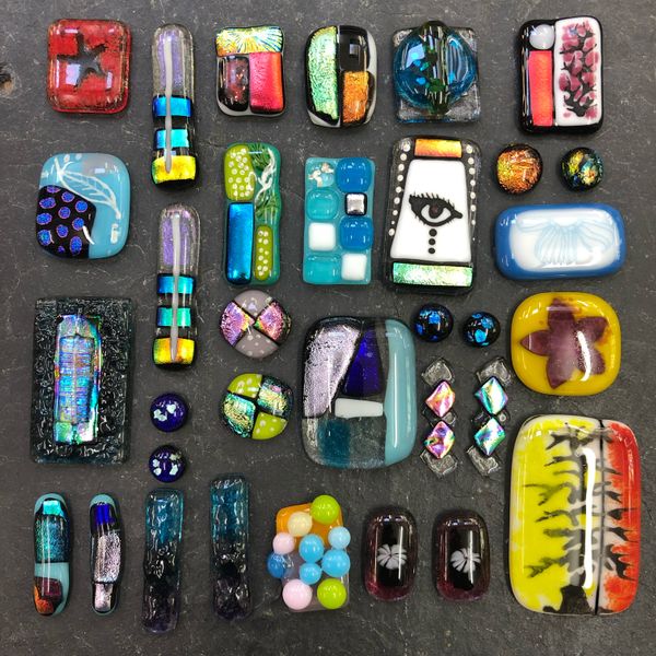 So many techniques and colours and glass media to explore on our fused glass jewellery day course!