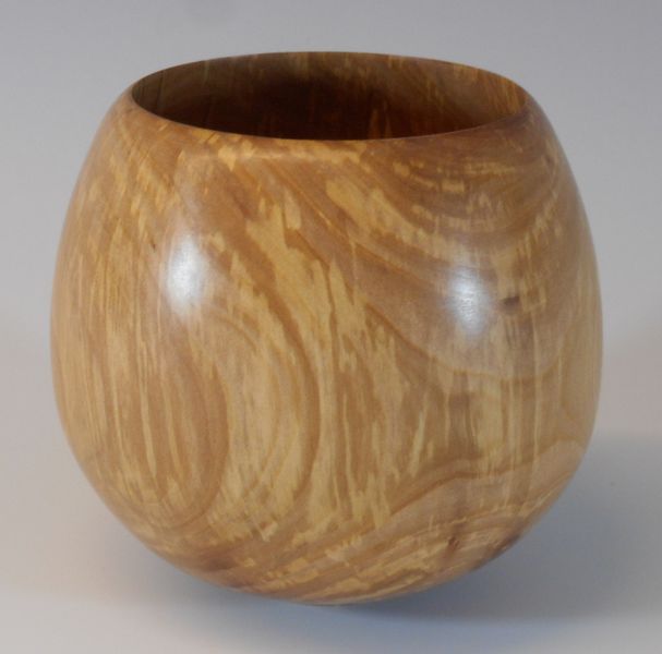 A simple taster project....a small desk-pot