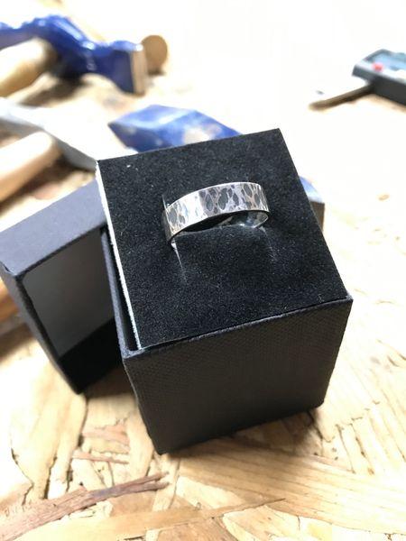 Student's fabulous hammered and oxodosed ring