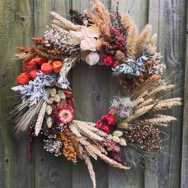 Dried flower wreath