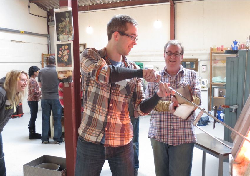 Learning to gather molten glass