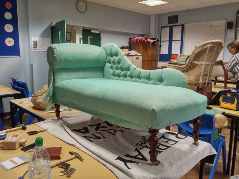 Modern chaise longue upholstered in class near Southampton